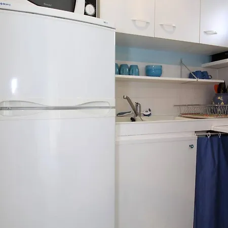 شقة T1 Avec Loggia Au Sud, Calme, Pres Centre-ville, Garage, Bien Equipe - Fr-1-553-58